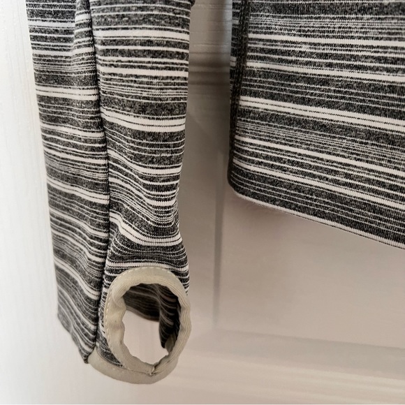 Lululemon Woman White Gray Striped Zipper Up Jacket Size 4 - Picture 16 of 16